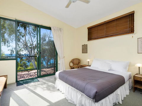 Cara - Redcliffe Tourism 6