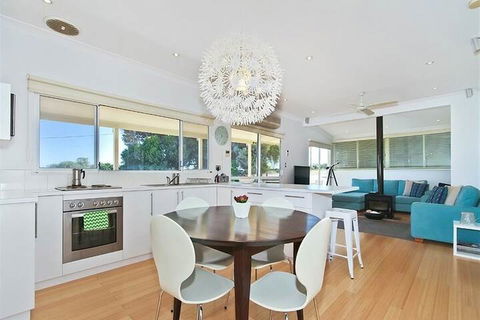 Boat House - Redcliffe Tourism 3