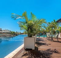 La Vida - Redcliffe Tourism