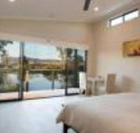 Still Earth - Redcliffe Tourism