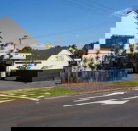 Moffat Beach Motel Caloundra - Redcliffe Tourism