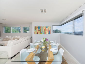 The Penthouse At Little Beach - Redcliffe Tourism 0