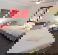 Crystal Shores - Redcliffe Tourism