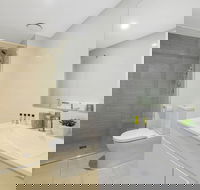 Astra Apartments Newcastle West - Redcliffe Tourism