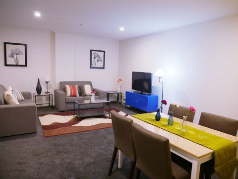 Corporate Stayz At Exhibition - Redcliffe Tourism 5