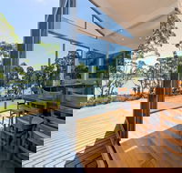 Cloudy Bay Lagoon Estate - Redcliffe Tourism