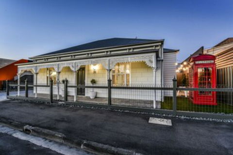Aloha Luxury Central Apartments - Redcliffe Tourism 0