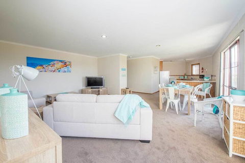 Astro Place - Redcliffe Tourism 5