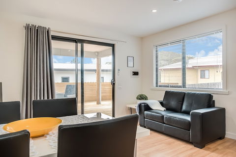 Apartments On Fraser Bicheno - Redcliffe Tourism 3