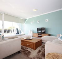 Oasis Unit 11/5 Laman Street - Redcliffe Tourism