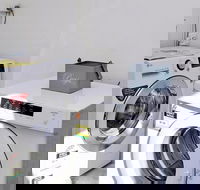 4 BR Apartment Short Walk to Bondi Beach