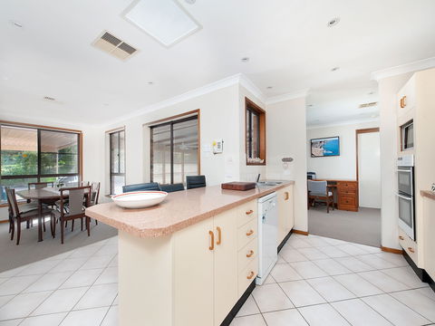 Wildflowers At Fingal Bay - Redcliffe Tourism 4