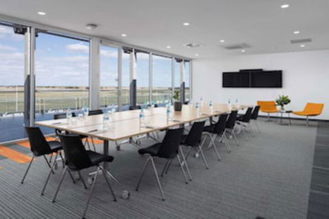 Rydges Pit Lane Hotel - Redcliffe Tourism 0