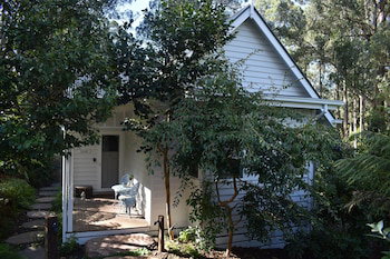 Forest Edge Cottage At Merrow Cottages - Redcliffe Tourism 6