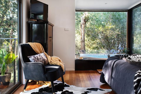 Ahimsa Hepburn - Redcliffe Tourism 2