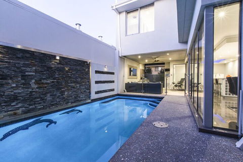 Ambar Villa - Redcliffe Tourism 2