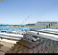 Blue on Blue Superior Studio Room 1271 - Redcliffe Tourism