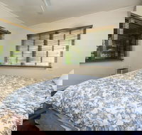 Picnic Bay Apartments Unit 3 - Redcliffe Tourism