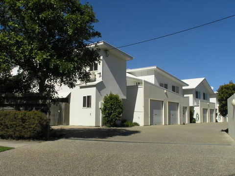 Unit 9 Marcoola Shores 1 Flindersia Street Marcoola 500 BOND LINEN INCLUDED - Redcliffe Tourism 5