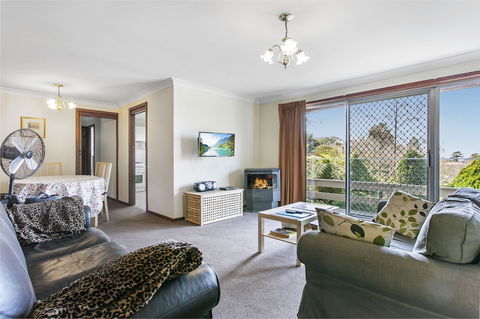 Wentworth Rose - Redcliffe Tourism 1