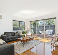 Bask at The Glade - Rejuvenate Stays - Redcliffe Tourism
