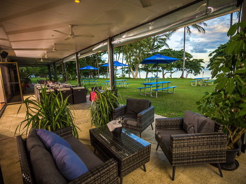 King Reef Resort - Redcliffe Tourism 1