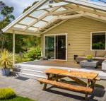 Adventure Bay Holiday Home - Redcliffe Tourism