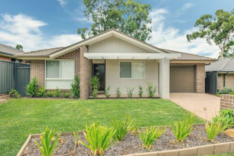 An Ideal Wine Country Getaway Villa - Redcliffe Tourism 0