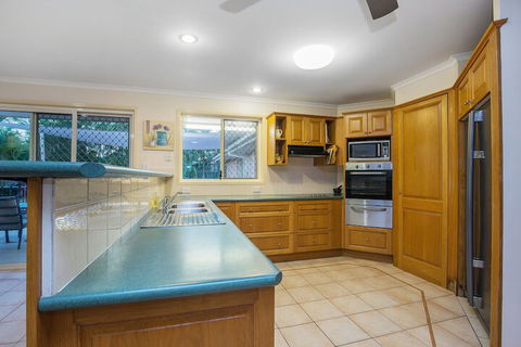 Anaheim Family Oasis - Redcliffe Tourism 6