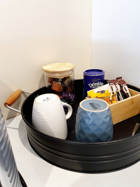 Royal Hotel West Wyalong - Redcliffe Tourism 2