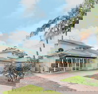 Occy's at Fingal Bay - Redcliffe Tourism