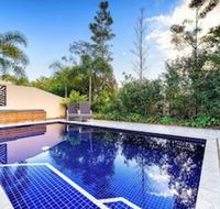 Bayhill Manor in Sanctuary Cove - Redcliffe Tourism