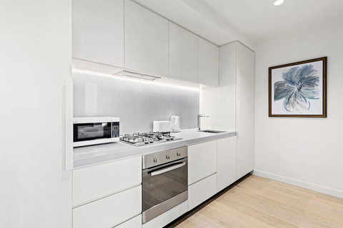 Empire Apartment - Redcliffe Tourism 2