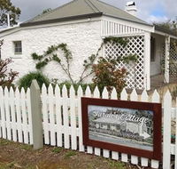 Sarahs Cottage - Redcliffe Tourism