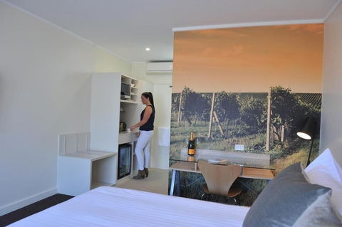 The Griff Motel - Redcliffe Tourism 4