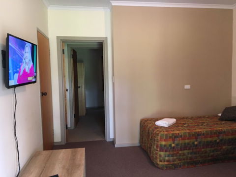 Second Valley Motel - Redcliffe Tourism 3