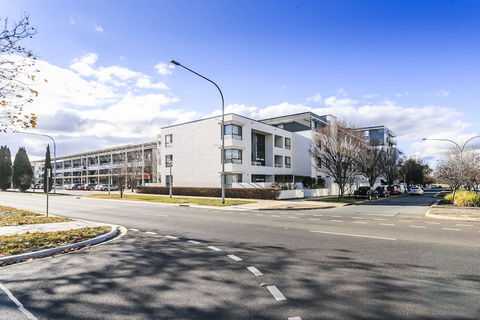 Accommodate Canberra The Summit - Redcliffe Tourism 1