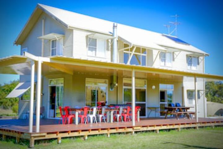  Redcliffe Tourism