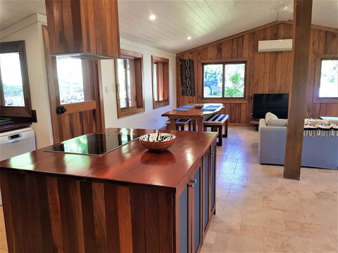 Palm Grove Rainforest Retreat - Redcliffe Tourism 5