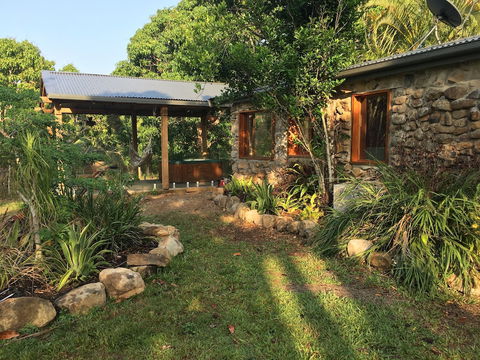 Palm Grove Rainforest Retreat - Redcliffe Tourism 0