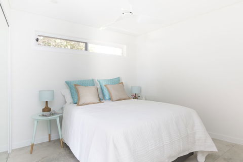 Paddle On Seven Mile Lennox Head - Redcliffe Tourism 3