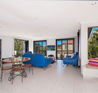 Rayners Secret Lennox Head - Redcliffe Tourism