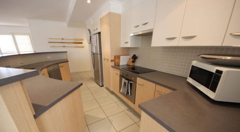 Jubilee Apartment No 10 - Redcliffe Tourism 2