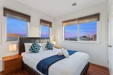 City Condo - Melbourne - Redcliffe Tourism 4