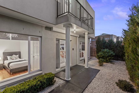 City Condo - Melbourne - Redcliffe Tourism 0