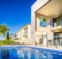 Indulgence on Bay Four - Redcliffe Tourism