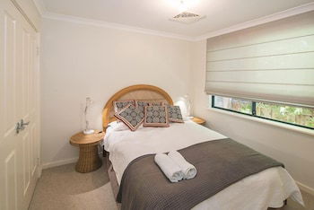 Nature Retreat - Redcliffe Tourism 1