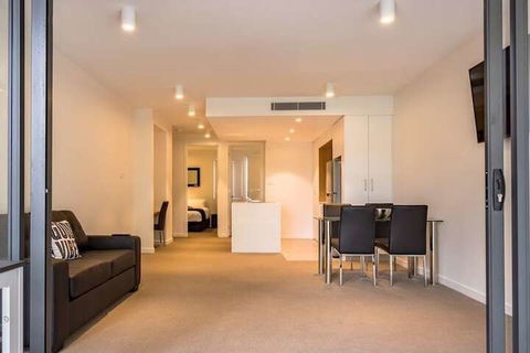 Civic Apartments - Redcliffe Tourism 1