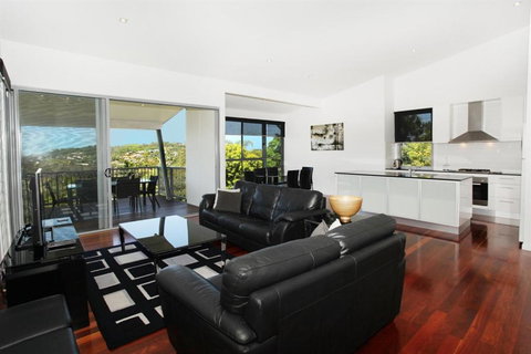 224 Centenary Heights Road Coolum Beach 500 Dollar Bond Linen Included - Redcliffe Tourism 2