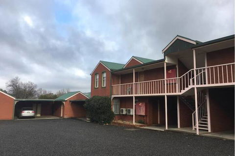 Railway Motel Myrtleford - Redcliffe Tourism 1